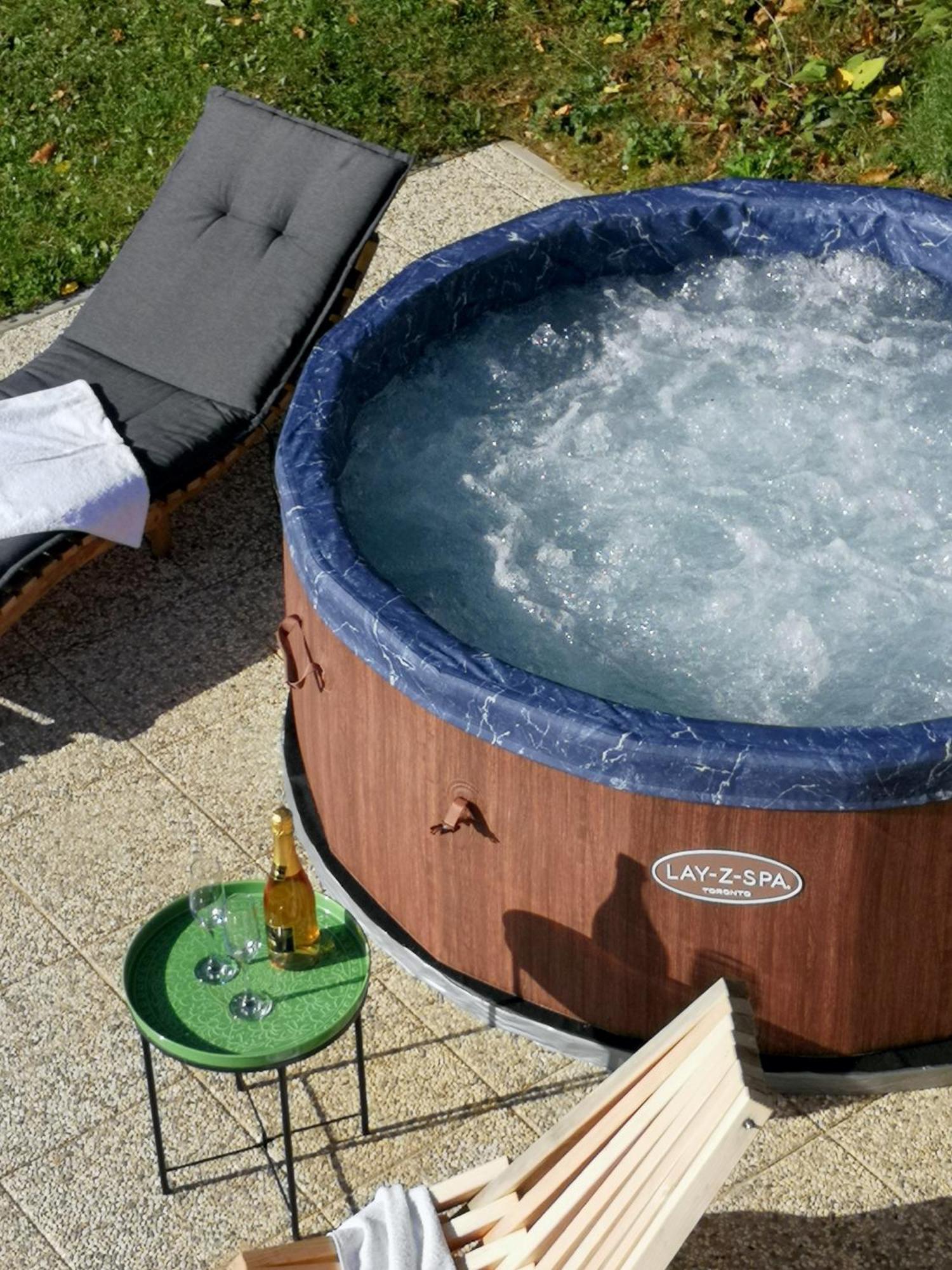 Apartma Hisa Na Ravnah With Hot Tub Pišece Exteriér fotografie